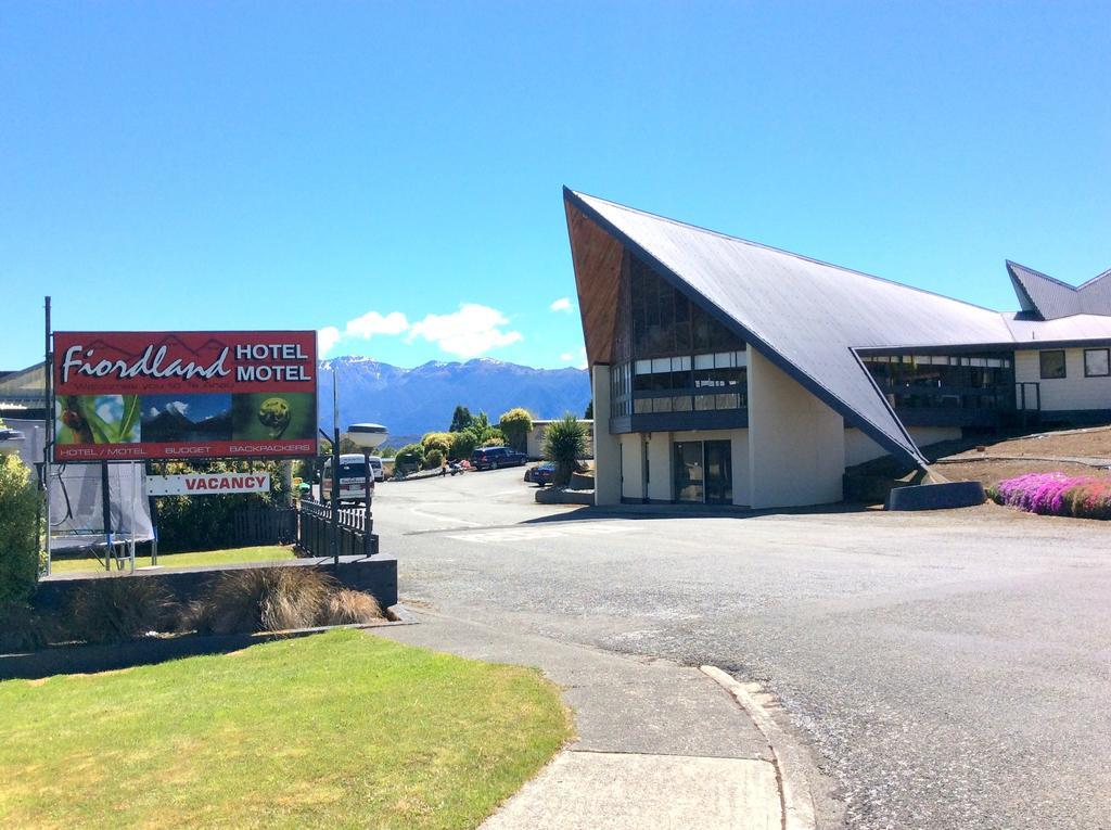 Fiordland Hotel Te Anau Zewnętrze zdjęcie