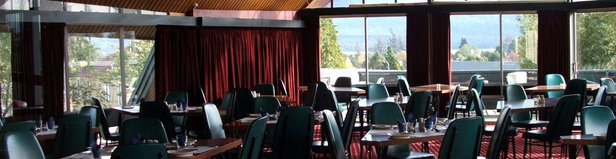 Fiordland Hotel Te Anau Zewnętrze zdjęcie